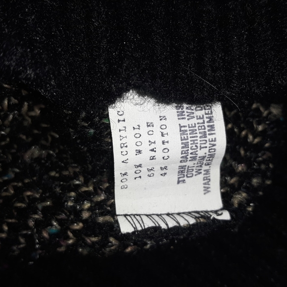 VTG mens button up cardigan. - Picture 7 of 7